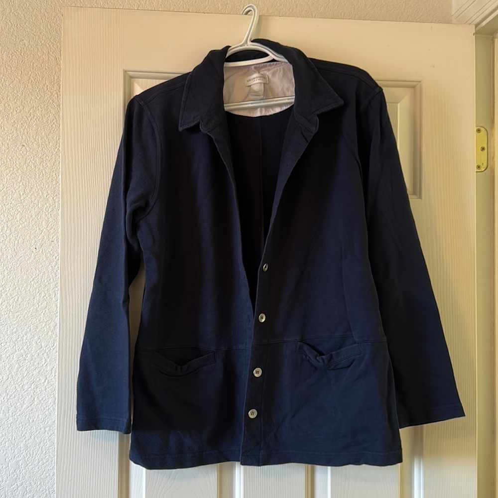 Liz Claiborne navy blue sweater